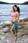 جميلة نموذج لورا الأسد مزدوج مارس الجنس على على الشاطئ