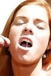 рыженькая евро подросток Крисси Лиса Принимая Сперма в рот после разоблачение Большой сиськи
