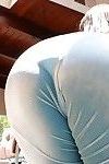Curvy Euro female Valentina Nappi loosing big white butt from yoga pants