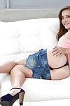 amatör teen Bebeğim ile minik göğüsleri Kharlie Taş dökülme şort ve külot