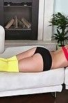 Elegancki Europejski nastolatek Kochanie Pokazując off jej przelecieć ciało