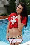 sommersprossig Amateur teen lifeguard