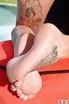 odkryty nogi fetysz Scena cechy tatuaże Kochanie Lauren i jej zabawki