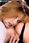 Two busty retro teens kissing for porn history