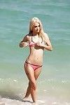Spiaggia voyeur spies bagnato Bionda Babe Uma Jolie e Il suo phat Culo in bikini