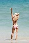 Plaj voyeur Casuslar ıslak Sarışın bebeğim Uma Jolie ve onu phat Ass içinde Bikini