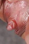 Роговой брюнетка Мега Клитор разоблачение ее Отлично образуется розовый Половые губы