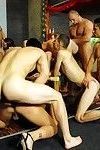 उभयलिंगी नंगा नाच के साथ भयंकर चुदाई समूह कमबख्त पर bimaxx