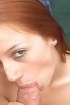 naughty redhead Lana Pfirsiche saugen und humping für Sperma
