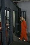 خريج السجون شيلا Stylez مع كبير الثدي في A المتشددين تبا في على دش