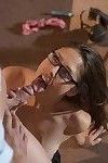 Nerdy brunette Anna Morna seducing sex from security guard in glasses