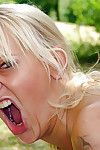 Развратные блондинка дает руководитель и получает пиздец для Сперма в рот открытый