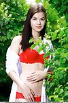 Esmer euro Bebeğim Karolina genç boşaltır büyük teen göğüsleri için açık Glam Resimler