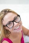 Angenehme teen in Brille Katerina Kay bekommt alle Ihr Gesicht vollgerotzt