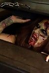 Frechen Brünette cosplayerin Kleio enthüllt Ihr zombie Titten und pussy